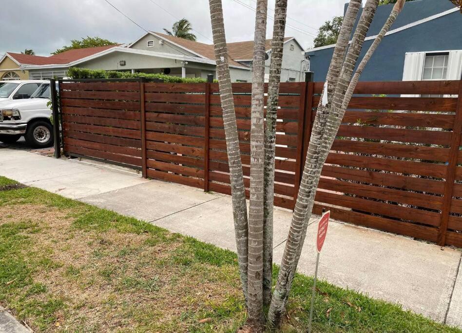 Cozy 1-Bedroom Rental In Miami Buitenkant foto